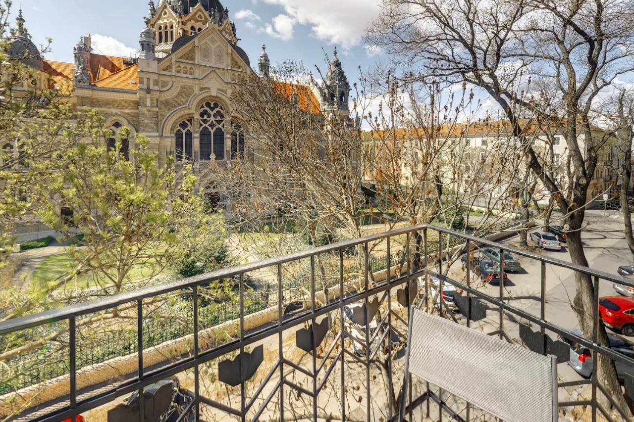 Synagoge View Loft Bestern Szeged Eksteriør bilde